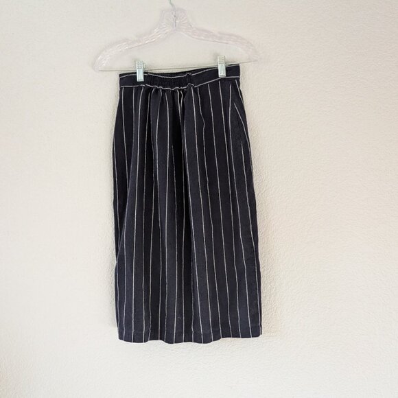Women's Navy and White Skirt - Picture 3 of 4